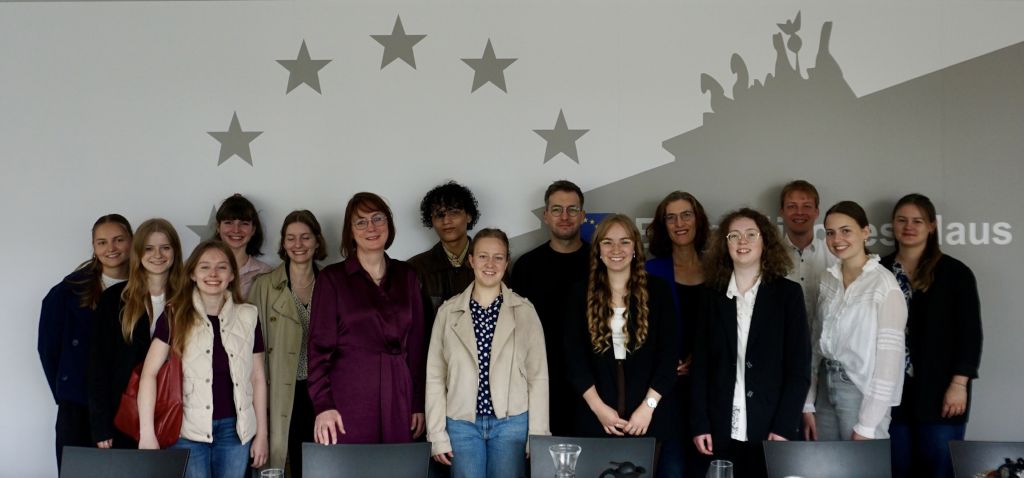 Exkursion nach Berlin: Einblicke in europäische Sicherheitspolitik